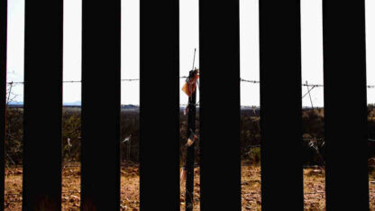 Tectonics (2012) with English Subtitles on DVD - Image 3