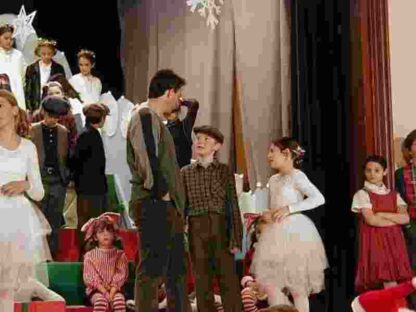 The 12 Dogs of Christmas (2004) Starring Jordan-Claire Green on DVD - Image 4