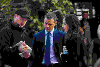 The Adjustment Bureau (2011) Starring Matt Damon on DVD - Image 3