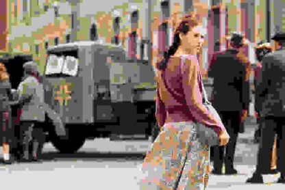The Audrey Hepburn Story (2000) Starring Jennifer Love Hewitt on DVD - Image 3