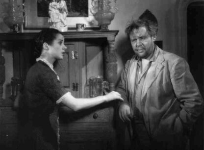 The Beachcomber (1938) Starring Charles Laughton on DVD - Image 4