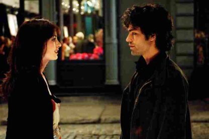 The Devil Wears Prada (2006) Starring Anne Hathaway on DVD - Image 3