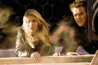 The Island (2005) Starring Ewan McGregor on DVD - Image 3
