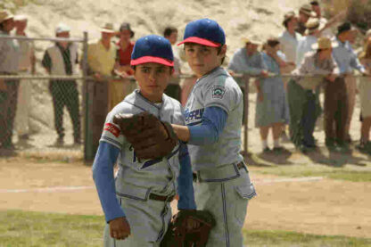 The Perfect Game (2009) Starring Jake T. Austin on DVD - Image 4