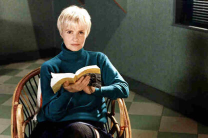 The Reader (1988) with English Subtitles on DVD - Image 2