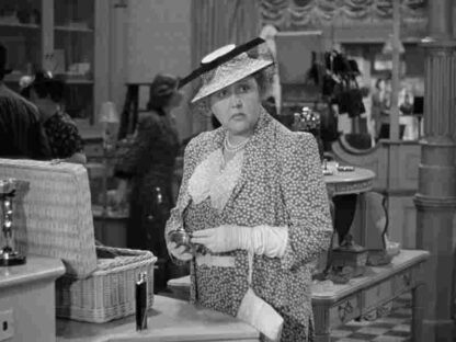 The Shop Around the Corner (1940) Starring Margaret Sullavan on DVD - Image 4