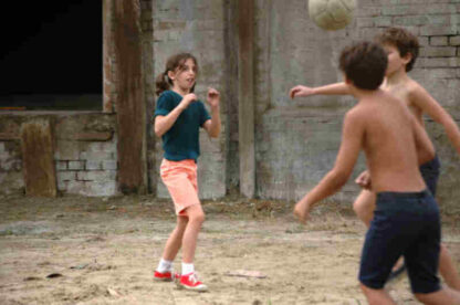 The Year My Parents Went on Vacation (2006) with English Subtitles on DVD - Image 2