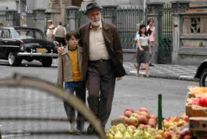 The Year My Parents Went on Vacation (2006) with English Subtitles on DVD - Image 3