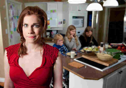 Three Weeks, Three Kids (2011) Starring Anna Chlumsky on DVD - Image 3