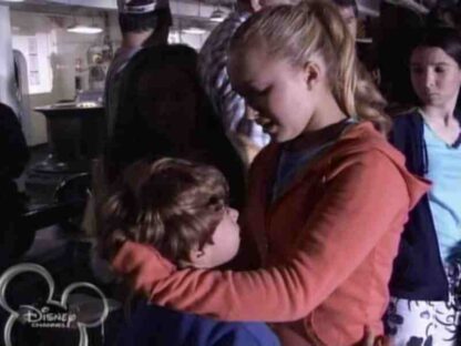 Tiger Cruise (2004) Starring Hayden Panettiere on DVD - Image 3