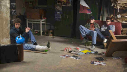 Tilt (2010) with English Subtitles on DVD - Image 3