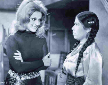 Tonta, tonta, pero no tanto (1972) with English Subtitles on DVD